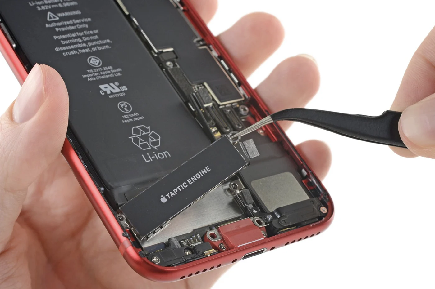 iPhone SE（2020）は簡単に修理できますか？ iFixit による対応