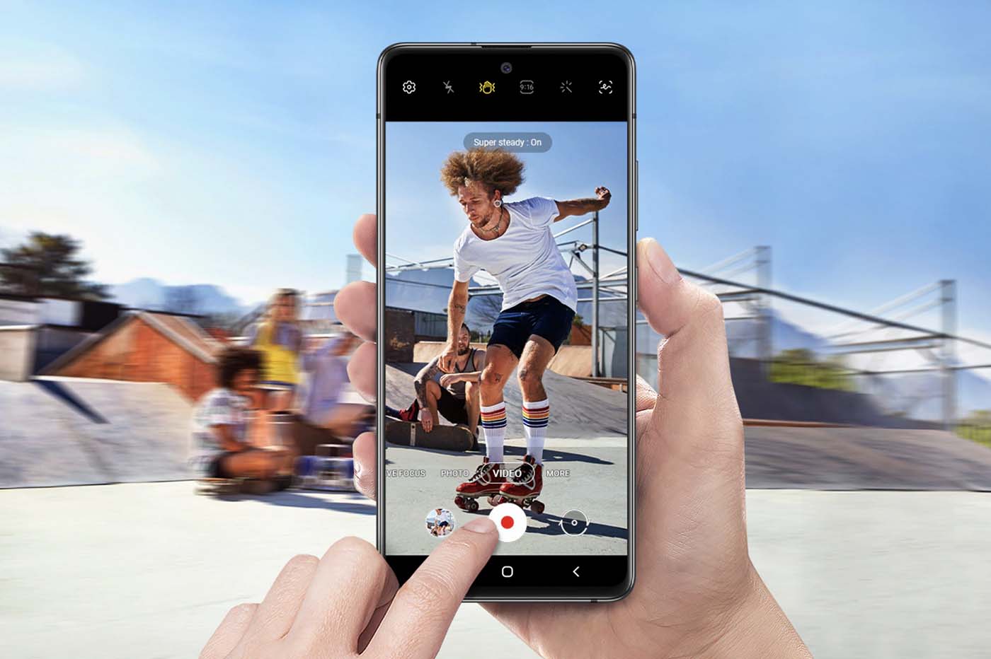 市場：iPhone 11は3倍安いサムスンに負ける