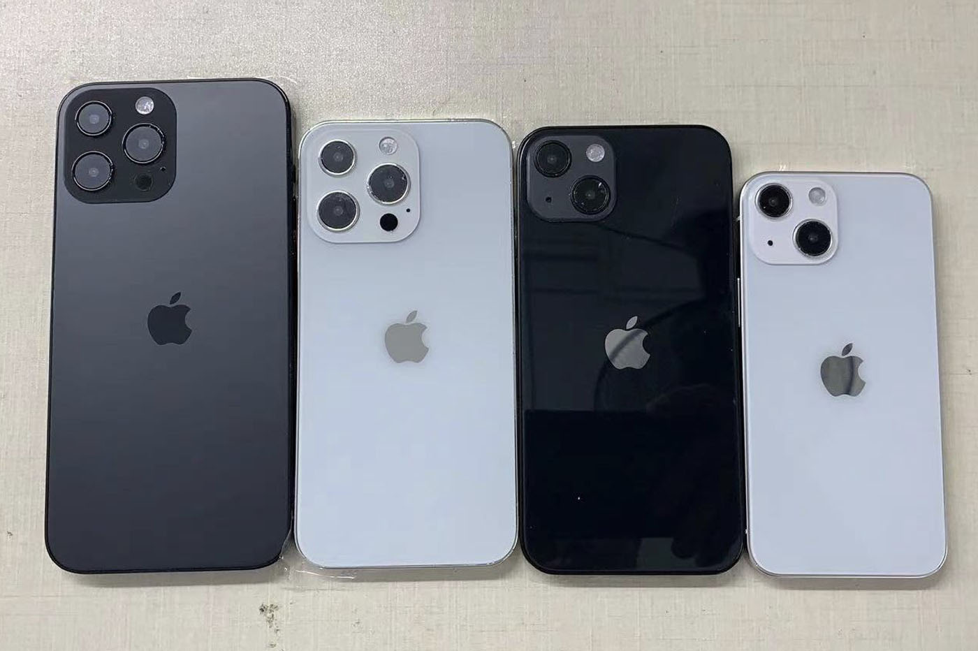 iPhone 13のカメラは新デザイン？