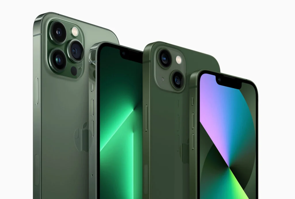 グリーン iPhone 13: 最初のビデオでは 2 色が示されています