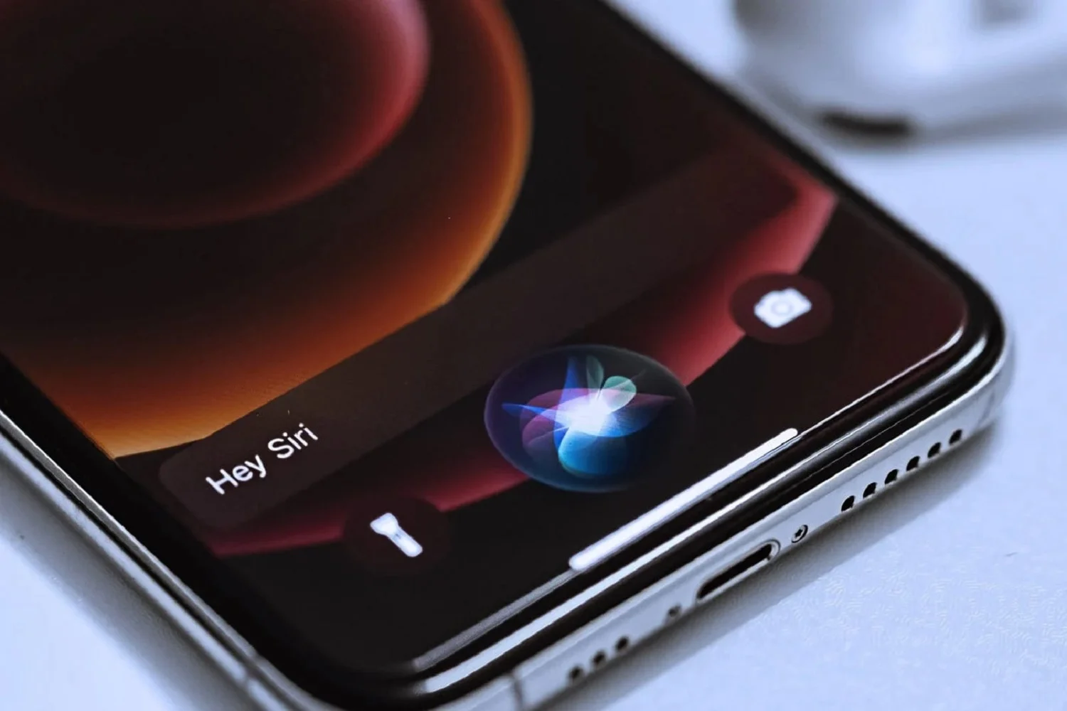 Siri は iOS 18.1 (ベータ版) で壊れており、それに対してできることはほとんどありません