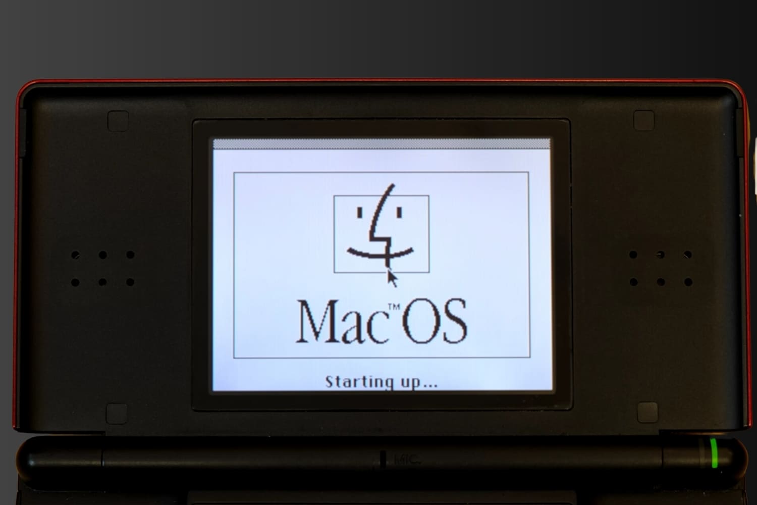 Nintendo DS 上の macOS、冗談ではありません