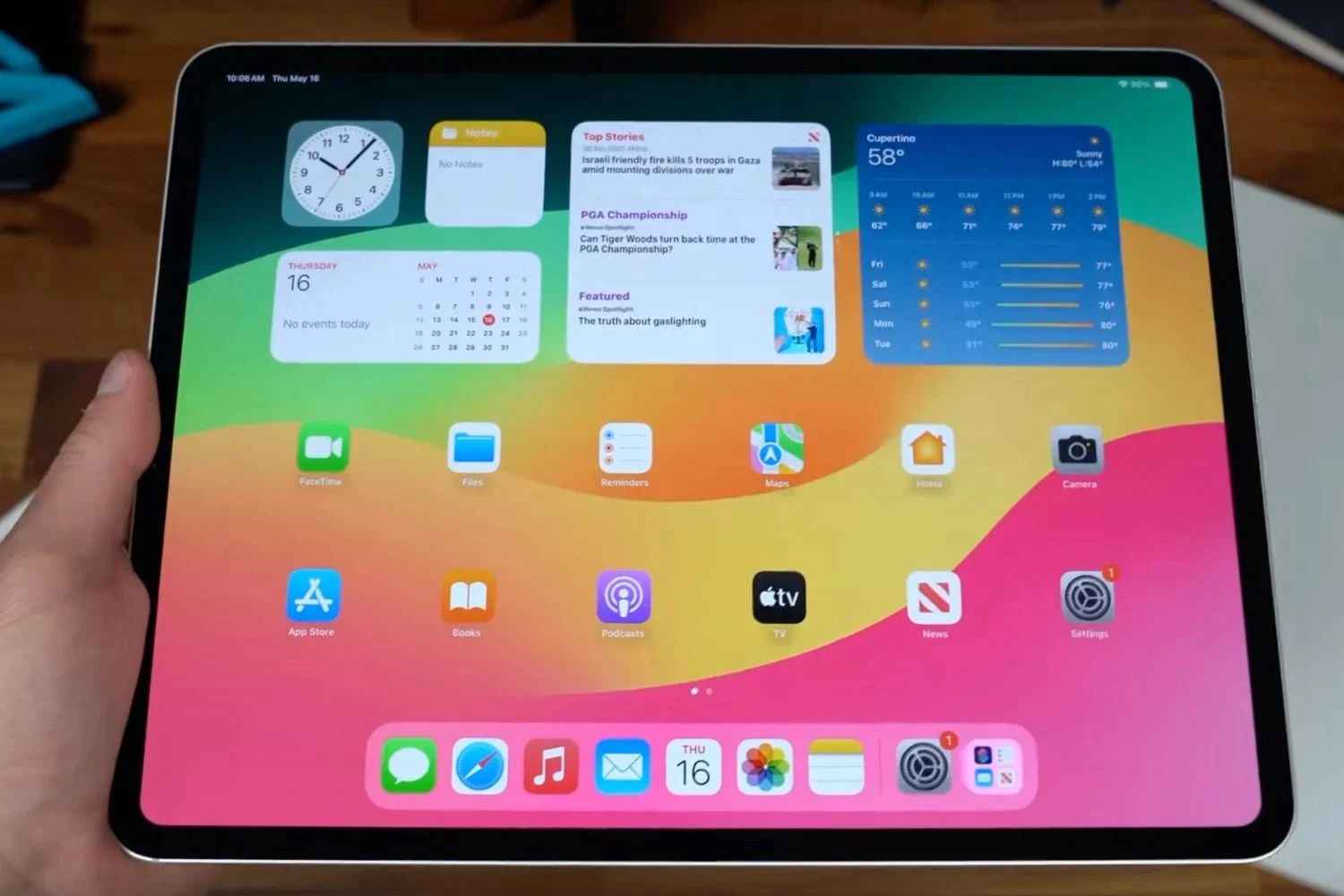 iPad Pro M4 (OLED、2024): 詳細なテクニカルシート、価格、レビュー