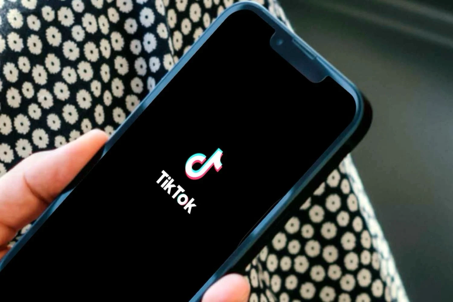 TikTok、未成年者によるビューティーフィルターの使用を禁止へ