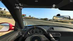 Real Racing 3 は iPhone と iPad で無料で、あるいはほぼ無料で利用できます。