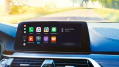 BMW では、購入者に CarPlay の料金を毎年支払ってもらいたいと考えています。